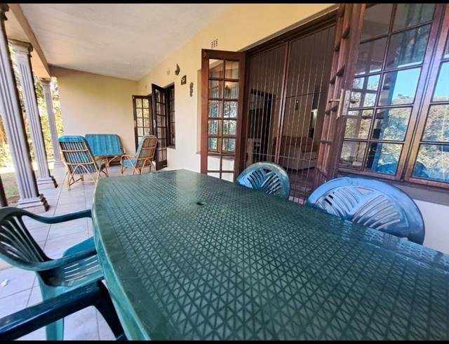 2 BEDROOM PROPERTY TO RENT IN RENNIES BEACH